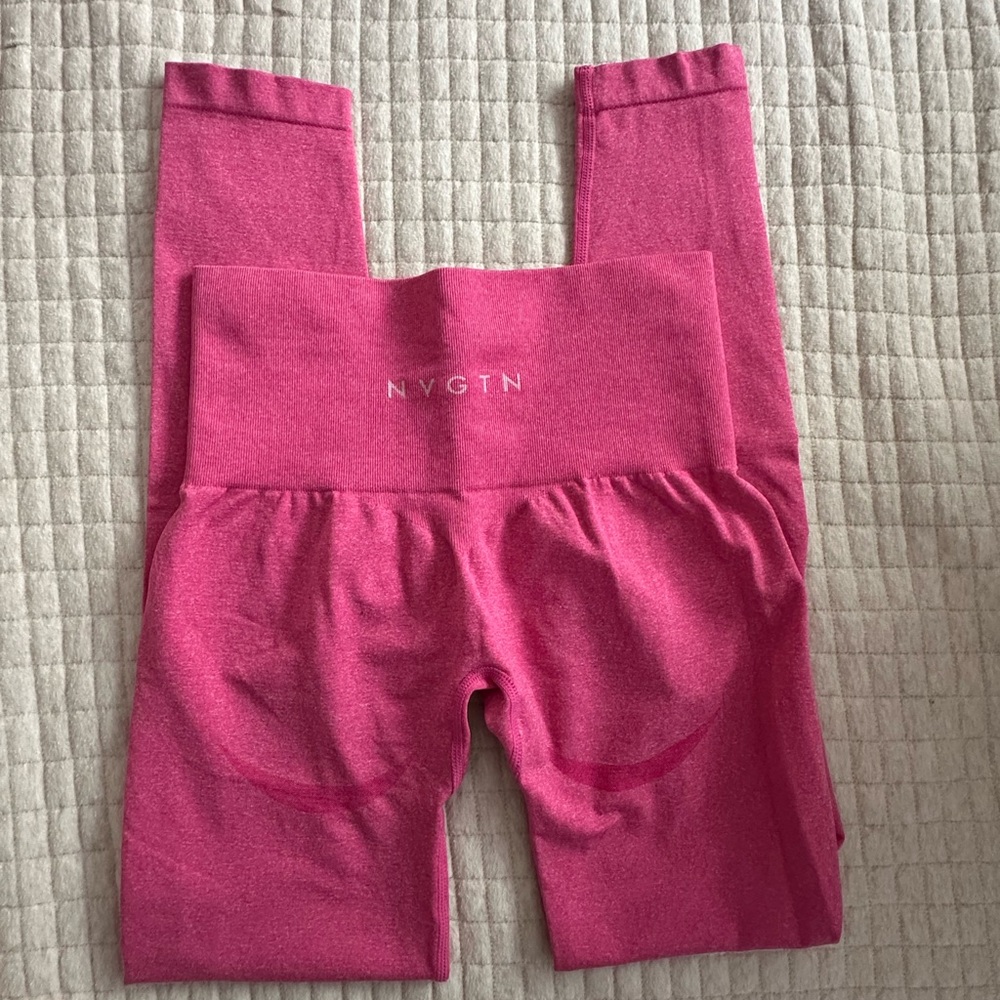 NVGTN Fuchsia Curve Seamless Leggings